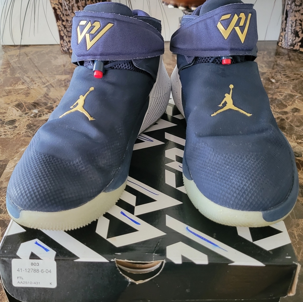 Men Jordan Why Not Navy Sz 10
